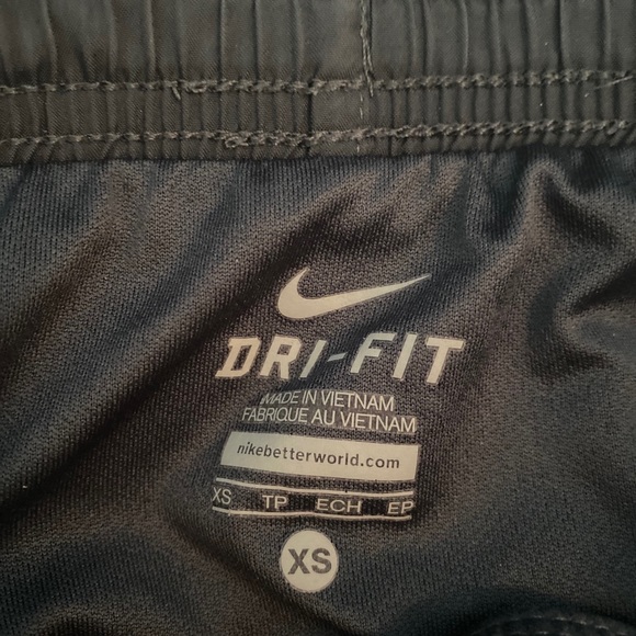 NIKE BLUE/GREEN RUNNING SHORTS - Picture 2 of 3